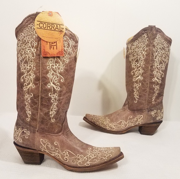 Corral Handcrafted western boots, size 8.5, 9 & 11 - Picture 3 of 8